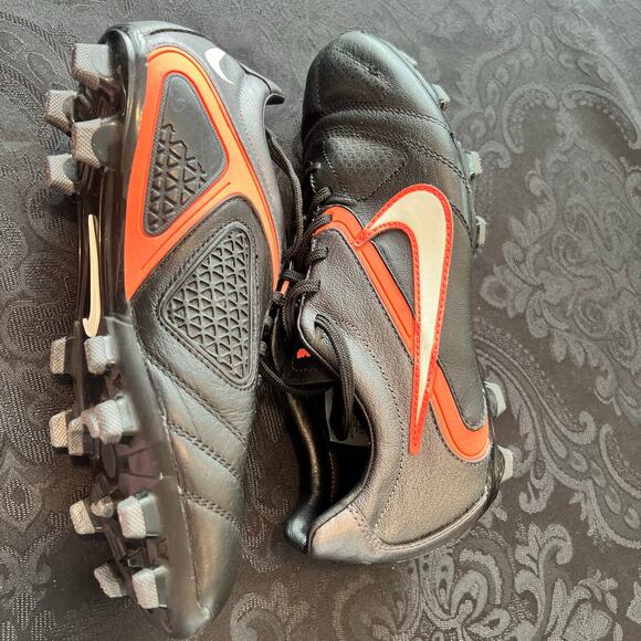 Nike libretto women’s soccer shoes black 488134-010 size 8 women - Picture 9 of 10